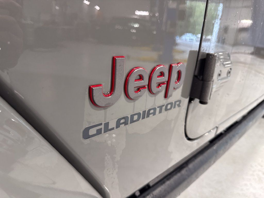 Used 2020 Jeep Gladiator Rubicon AWD/4WD image 55