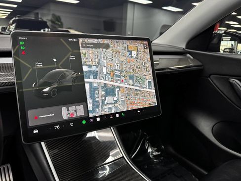 Used 2020 Tesla Model Y Performance image 23