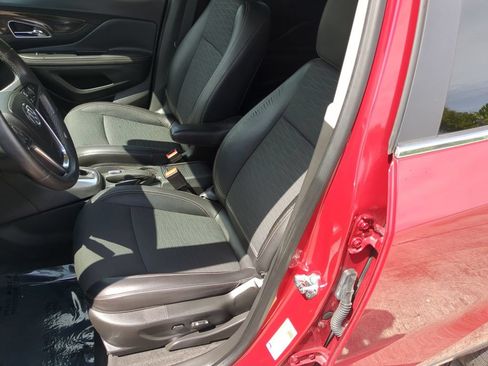 Used 2015 Buick Encore Convenience FWD image 18