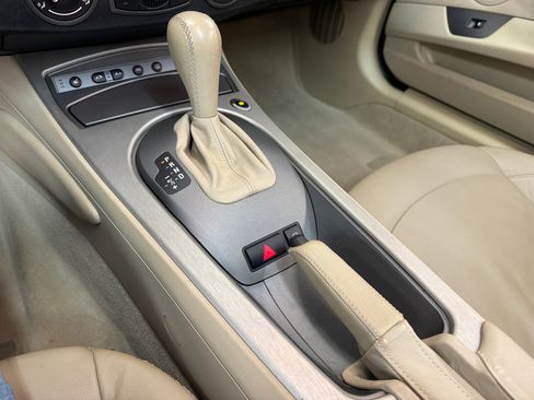 Used 2004 BMW Z4 2.5i image 16