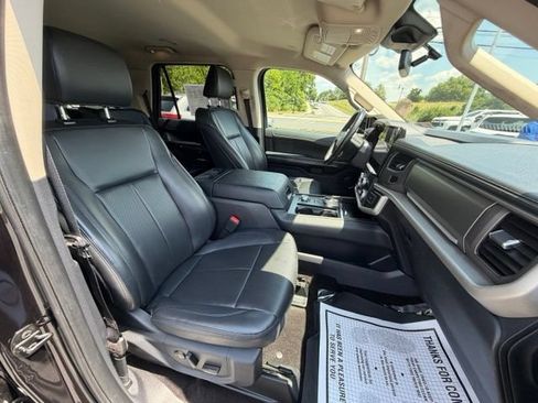 Used 2022 Ford Expedition XLT AWD/4WD image 39