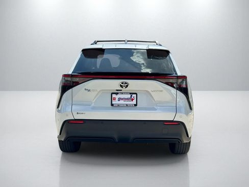 Used 2024 Toyota bZ4X FWD image 6