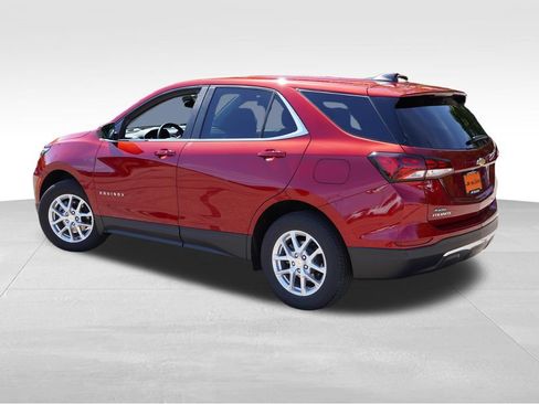 Certified 2024 Chevrolet Equinox LT AWD/4WD image 8