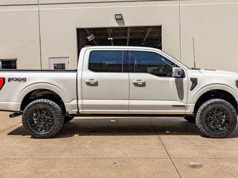 Used 2022 Ford F150 Platinum w/ Equipment Group 701A High AWD/4WD image 11