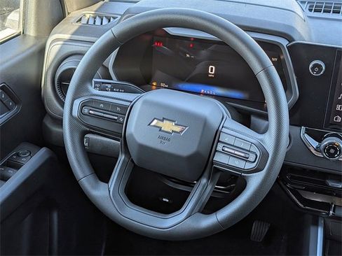 New 2026 Chevrolet Colorado W/T image 15