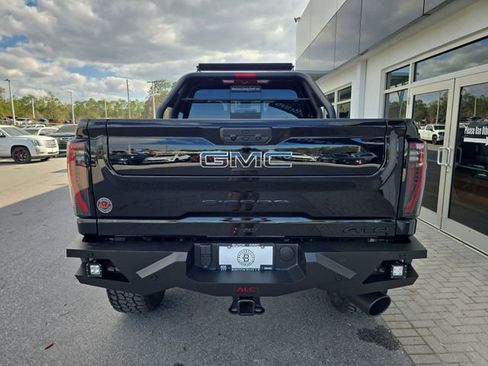 New 2026 GMC Sierra 2500 AT4 w/ Technology Package AWD/4WD image 7