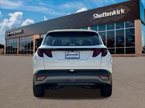 Certified 2026 Hyundai Tucson SE image 7