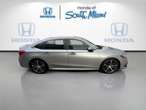 Used 2023 Honda Civic Touring image 8