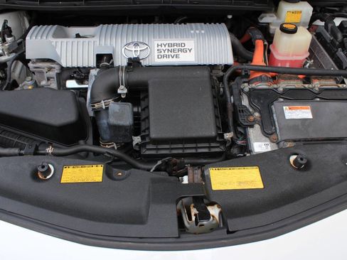 Used 2013 Toyota Prius V Two FWD image 23