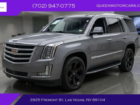 Used 2019 Cadillac Escalade Luxury image 1
