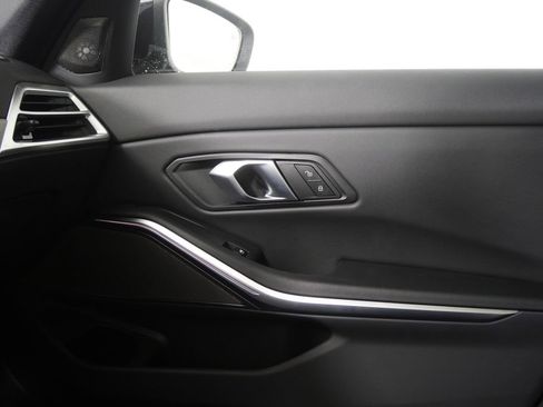 Used 2025 BMW 330i xDrive Sedan image 24