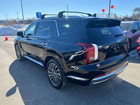 Used 2023 Hyundai Palisade Calligraphy image 5