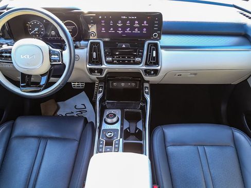 Certified 2023 Kia Sorento SX Prestige image 13