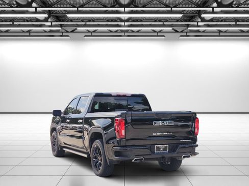 Used 2023 GMC Sierra 1500 Denali w/ Denali Carbonpro Edition AWD/4WD image 8
