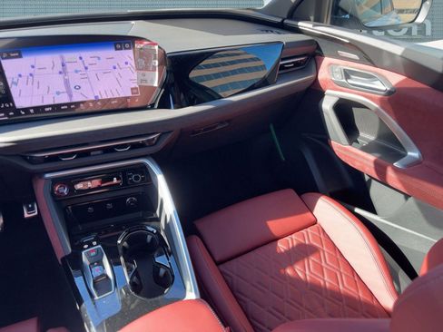 New 2025 Audi SQ5 Premium Plus image 29