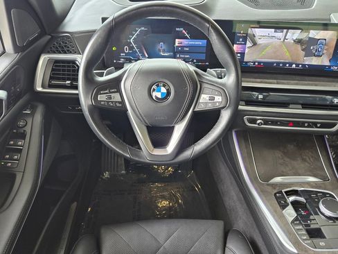 Used 2024 BMW X5 xDrive40i AWD/4WD image 16
