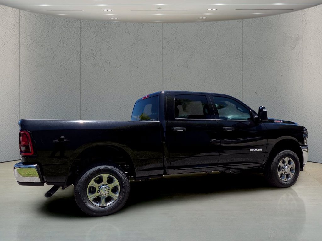 New 2026 RAM 2500 Big Horn AWD/4WD image 3