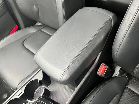 Used 2023 Kia Sportage SX FWD image 31