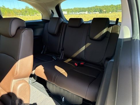 New 2026 Honda Odyssey Touring image 12