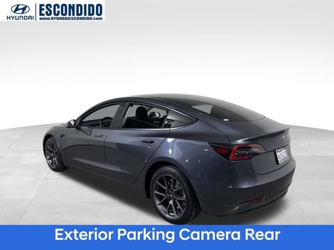 Used 2023 Tesla Model 3 Standard Range image 3