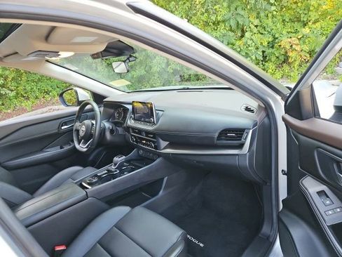 Certified 2023 Nissan Rogue SV w/ SV Premium B Package image 13