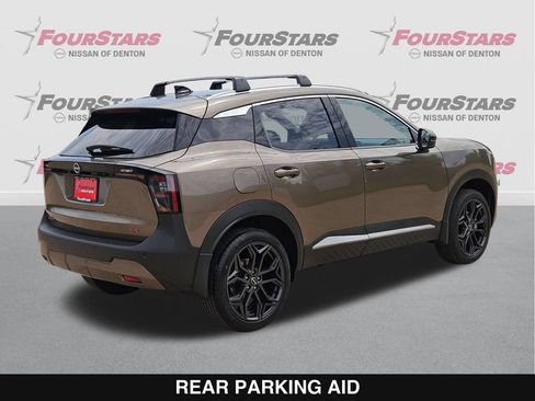 New 2026 Nissan Kicks SR FWD image 4