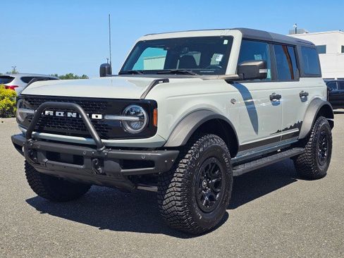 Used 2022 Ford Bronco Wildtrak AWD/4WD image 7