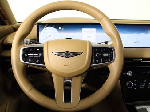 Used 2025 Genesis G80 2.5T image 23