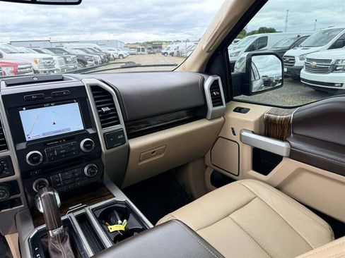 Used 2018 Ford F150 Lariat w/ Equipment Group 502A Luxury AWD/4WD image 27