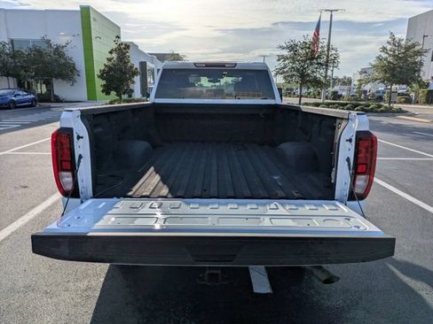 Used 2022 GMC Sierra 2500 Pro w/ Convenience Package RWD image 12