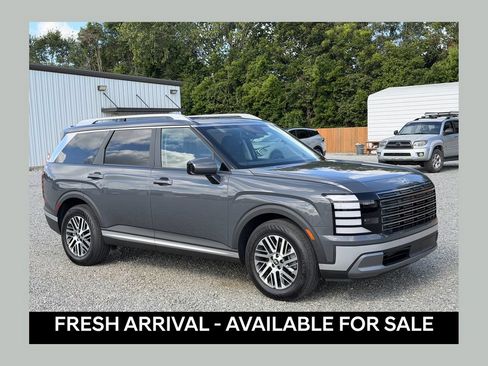 Used 2026 Hyundai Palisade SEL FWD image 1