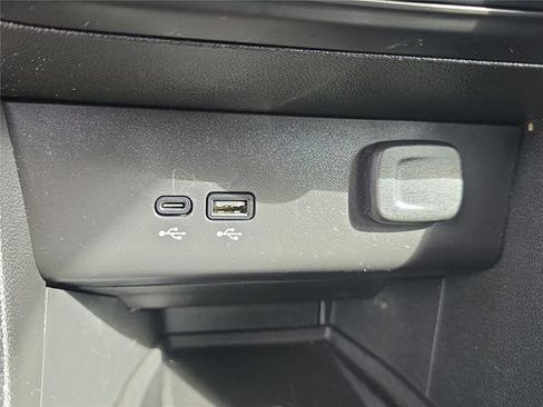 Used 2024 Buick Encore GX Preferred w/ Advanced Technology Package FWD image 18
