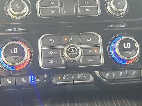 Used 2021 GMC Yukon XL Denali w/ Advanced Technology Package AWD/4WD image 37