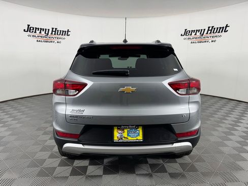Used 2025 Chevrolet TrailBlazer LT AWD/4WD image 7