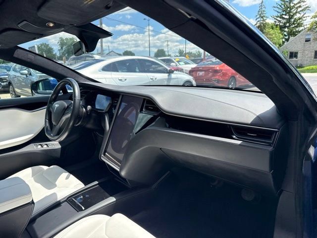 Used 2019 Tesla Model S Performance AWD/4WD image 22