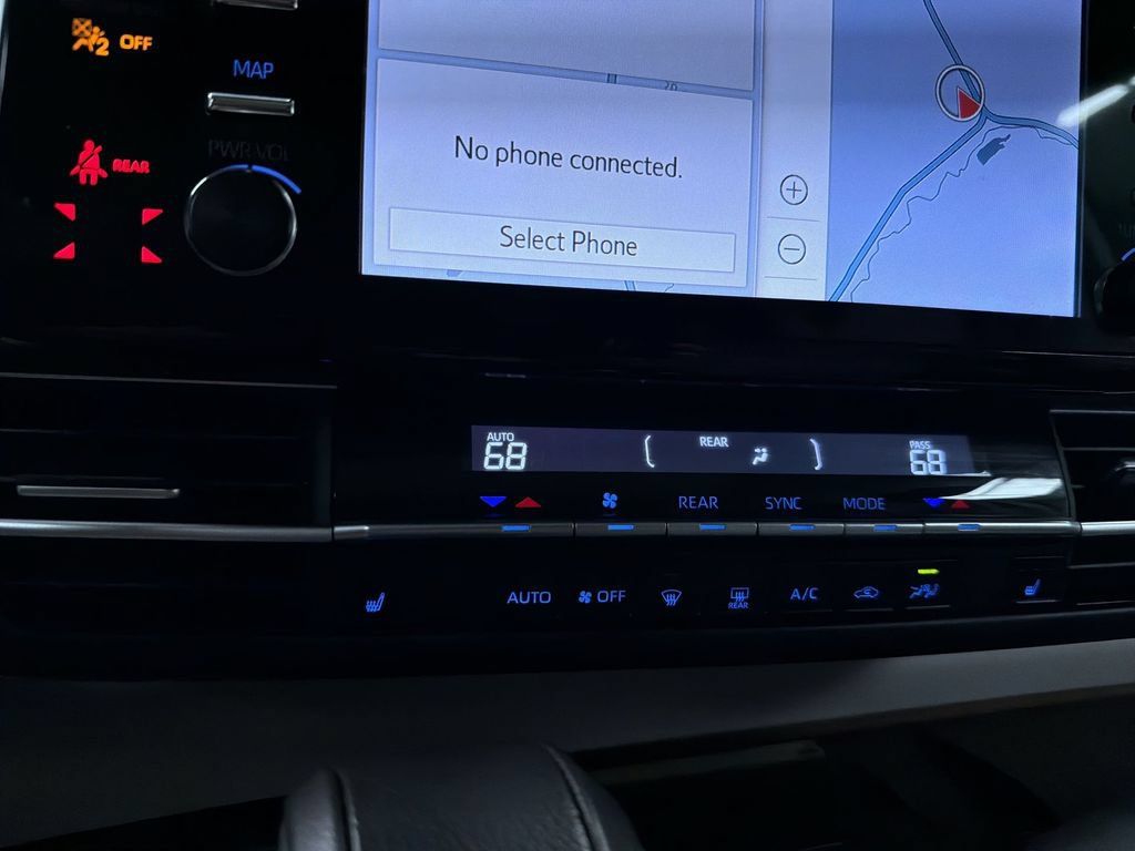 Certified 2024 Toyota Sienna XLE w/ XLE Plus Package AWD/4WD image 26