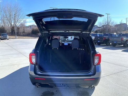 Used 2023 Ford Explorer ST-Line w/ Class IV Trailer Tow Package image 24