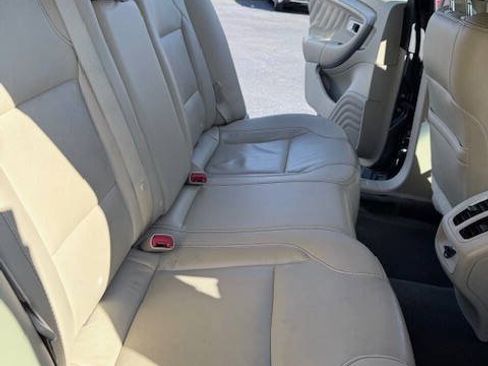 Used 2018 Ford Taurus SEL w/ Equipment Group 201A FWD image 13