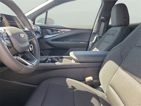 New 2025 Chevrolet Blazer EV LT image 22