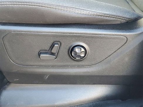 Used 2021 RAM 1500 Big Horn image 32