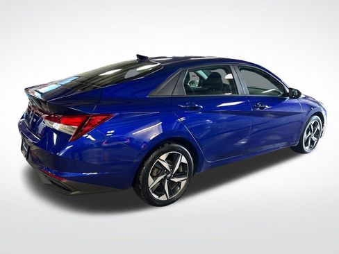 Certified 2023 Hyundai Elantra SEL w/ Convenience Package FWD image 5