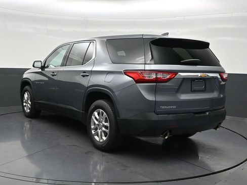 Used 2021 Chevrolet Traverse LS FWD image 3