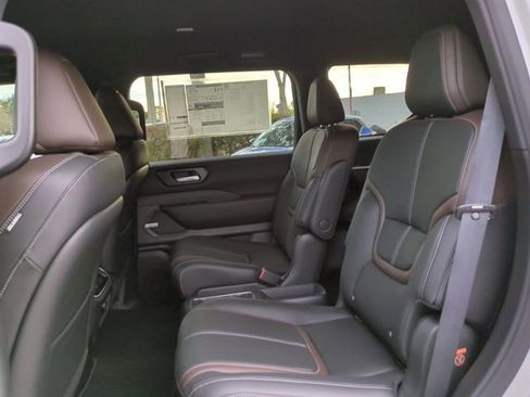 New 2026 Nissan Armada SL w/ Captain's Chari Seat Package image 24