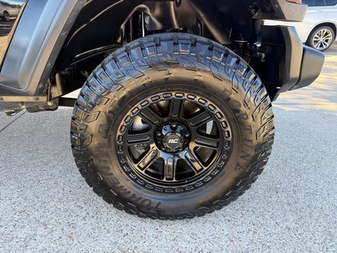 Used 2018 Jeep Wrangler Unlimited Sport S image 13