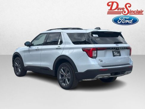 New 2026 Ford Explorer Active w/ Active Comfort Package AWD/4WD image 9