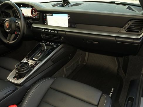 Used 2025 Porsche 911 Carrera image 12