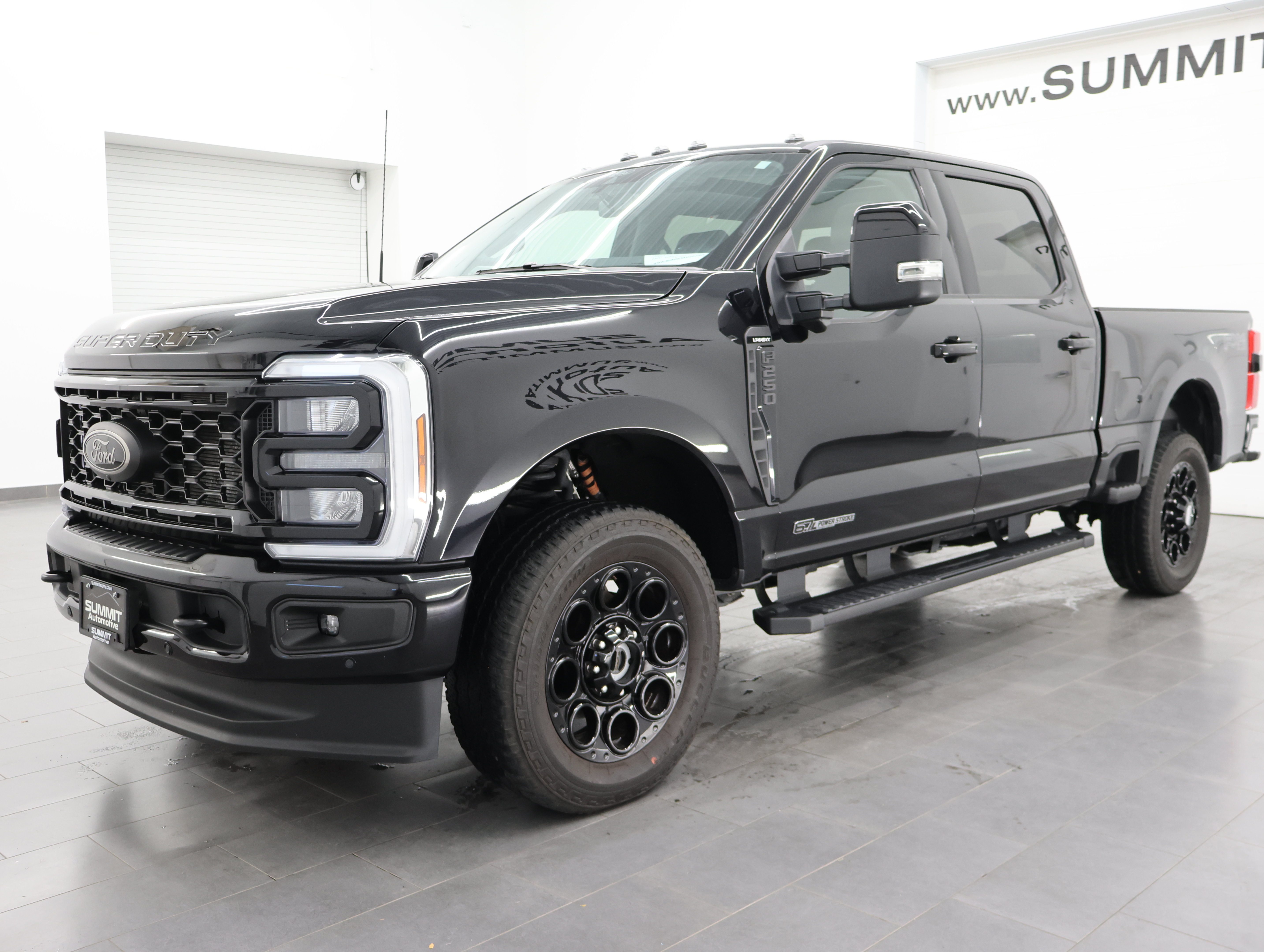 Used 2025 Ford F250 Lariat w/ Lariat Ultimate Package AWD/4WD image 7