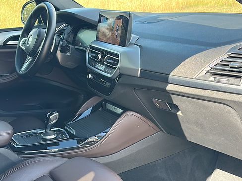 Used 2022 BMW X4 xDrive30i w/ M Sport Package image 22