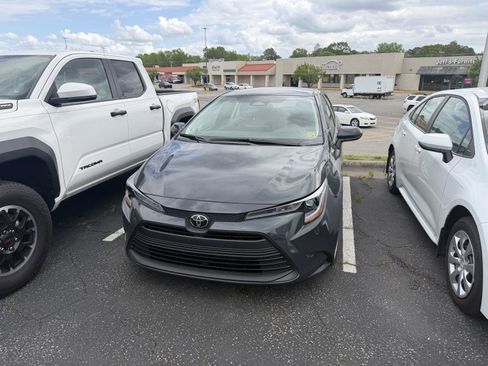Used 2026 Toyota Corolla LE image 15