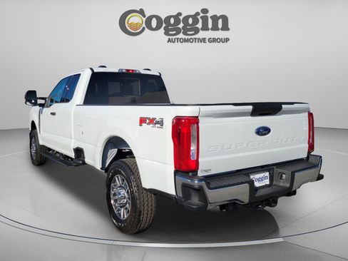 New 2025 Ford F350 XLT w/ FX4 Off-Road Package image 3